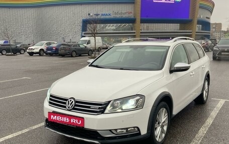 Volkswagen Passat B7, 2013 год, 1 790 000 рублей, 3 фотография