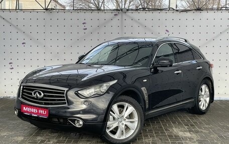 Infiniti FX II, 2012 год, 1 750 000 рублей, 1 фотография