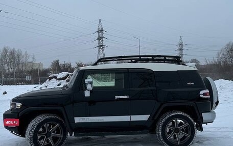 Toyota FJ Cruiser, 2011 год, 4 500 000 рублей, 5 фотография