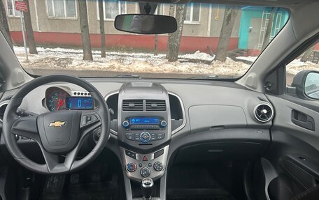 Chevrolet Aveo III, 2015 год, 995 000 рублей, 7 фотография