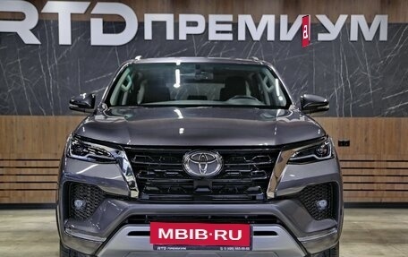 Toyota Fortuner II, 2022 год, 6 300 000 рублей, 13 фотография