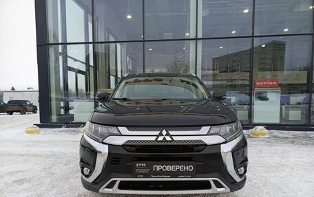 Mitsubishi Outlander III рестайлинг 3, 2020 год, 2 941 000 рублей, 2 фотография