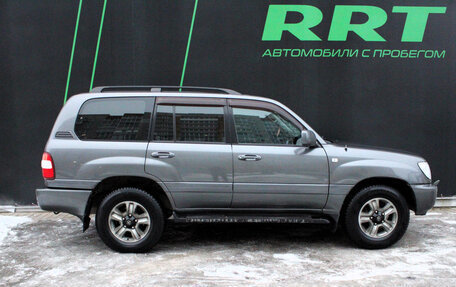 Toyota Land Cruiser 100 рестайлинг 2, 2007 год, 1 899 000 рублей, 2 фотография