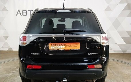 Mitsubishi Outlander III рестайлинг 3, 2014 год, 1 749 000 рублей, 5 фотография