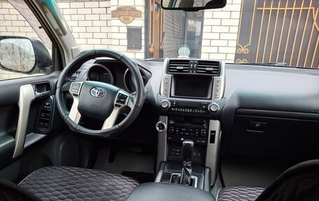 Toyota Land Cruiser Prado 150 рестайлинг 2, 2011 год, 2 850 000 рублей, 6 фотография