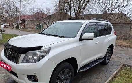 Toyota Land Cruiser Prado 150 рестайлинг 2, 2011 год, 2 850 000 рублей, 11 фотография