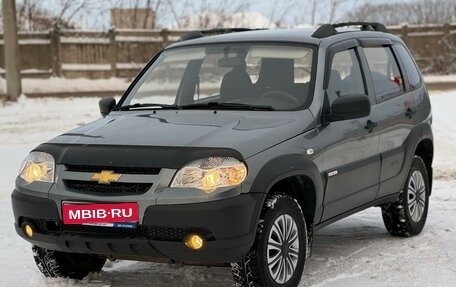 Chevrolet Niva I рестайлинг, 2013 год, 547 000 рублей, 1 фотография