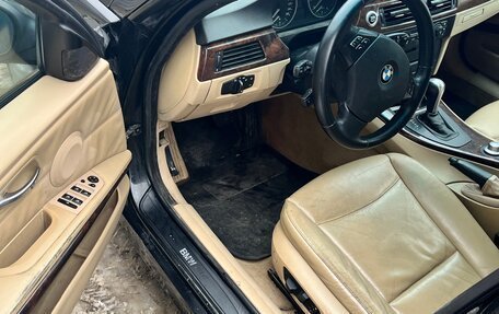 BMW 3 серия, 2005 год, 750 000 рублей, 11 фотография