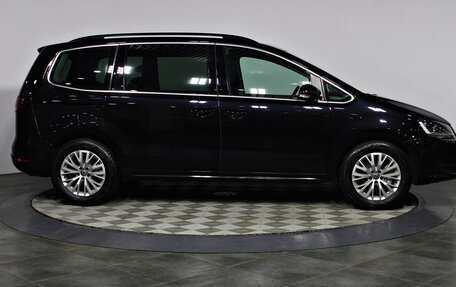 Volkswagen Sharan II, 2016 год, 1 597 000 рублей, 4 фотография