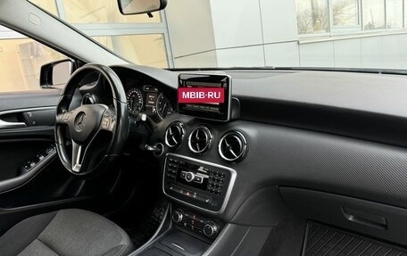 Mercedes-Benz A-Класс, 2015 год, 1 645 000 рублей, 10 фотография