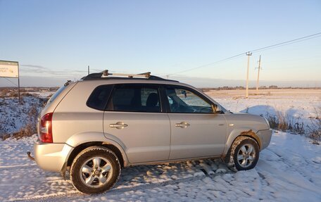 Hyundai Tucson III, 2006 год, 715 000 рублей, 2 фотография