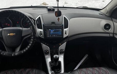 Chevrolet Cruze II, 2013 год, 875 000 рублей, 10 фотография