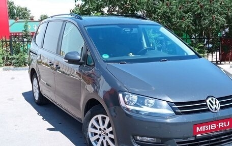 Volkswagen Sharan II, 2011 год, 1 400 000 рублей, 16 фотография