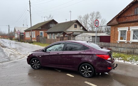 Hyundai Solaris II рестайлинг, 2011 год, 659 000 рублей, 3 фотография