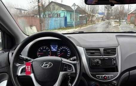 Hyundai Solaris II рестайлинг, 2011 год, 659 000 рублей, 12 фотография