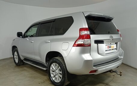 Toyota Land Cruiser Prado 150 рестайлинг 2, 2015 год, 3 420 000 рублей, 7 фотография