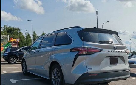 Toyota Sienna, 2021 год, 3 100 000 рублей, 7 фотография