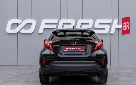 Toyota C-HR I рестайлинг, 2019 год, 2 100 000 рублей, 4 фотография