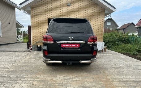 Toyota Land Cruiser 200, 2013 год, 4 200 000 рублей, 2 фотография