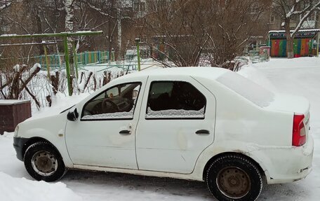 Renault Logan I, 2010 год, 200 000 рублей, 4 фотография