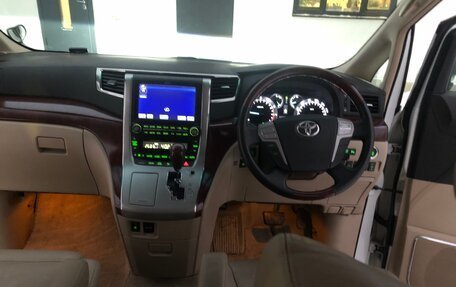 Toyota Vellfire I, 2010 год, 1 300 000 рублей, 10 фотография