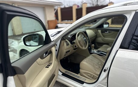 Infiniti FX II, 2009 год, 1 750 000 рублей, 17 фотография