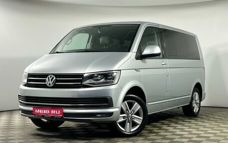 Volkswagen Multivan T6 рестайлинг, 2015 год, 3 599 000 рублей, 1 фотография