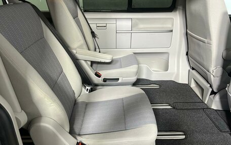 Volkswagen Multivan T6 рестайлинг, 2015 год, 3 599 000 рублей, 12 фотография