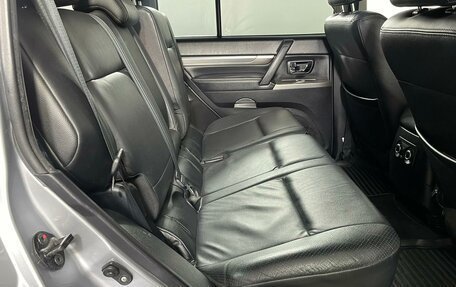 Mitsubishi Pajero IV, 2011 год, 2 399 000 рублей, 11 фотография