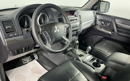 Mitsubishi Pajero IV, 2011 год, 2 399 000 рублей, 10 фотография