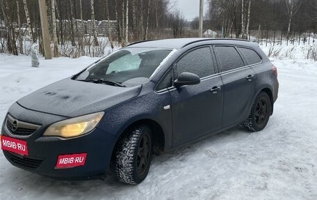 Opel Astra J, 2012 год, 920 000 рублей, 2 фотография