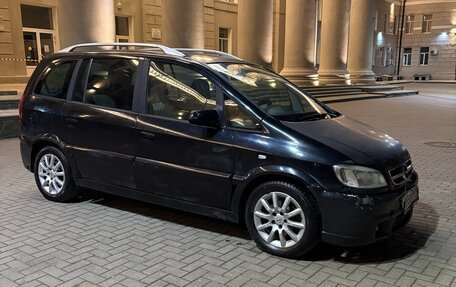 Opel Zafira A рестайлинг, 2004 год, 349 000 рублей, 3 фотография