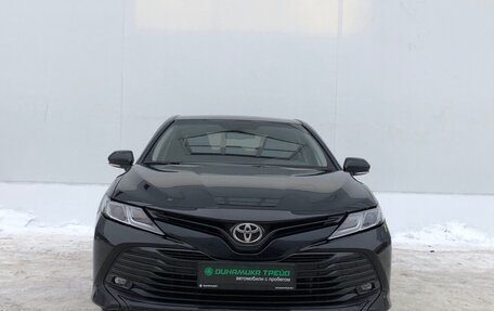 Toyota Camry, 2019 год, 2 400 000 рублей, 2 фотография