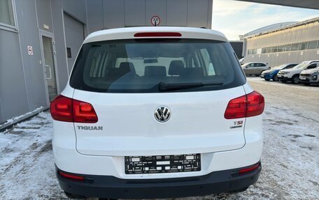 Volkswagen Tiguan I, 2011 год, 1 390 000 рублей, 6 фотография