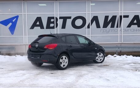 Opel Astra J, 2011 год, 593 000 рублей, 2 фотография