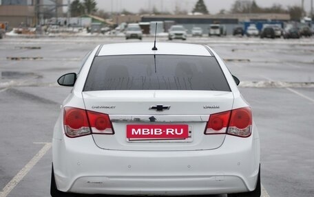 Chevrolet Cruze II, 2013 год, 690 000 рублей, 4 фотография