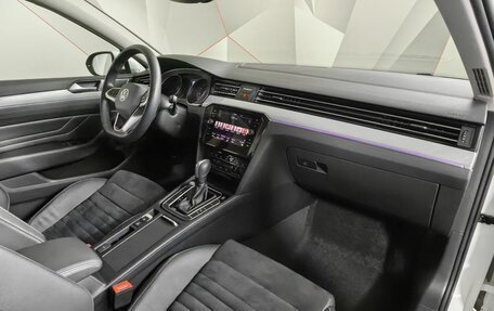 Volkswagen Passat B8 рестайлинг, 2021 год, 2 929 000 рублей, 9 фотография