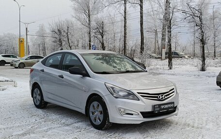 Hyundai Solaris II рестайлинг, 2015 год, 1 115 100 рублей, 3 фотография