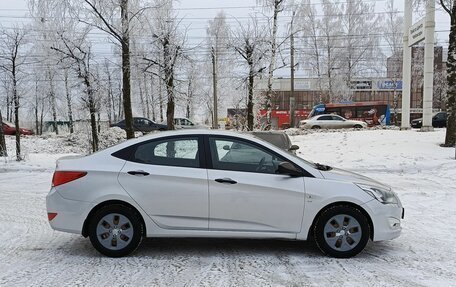 Hyundai Solaris II рестайлинг, 2015 год, 1 115 100 рублей, 5 фотография