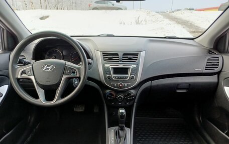 Hyundai Solaris II рестайлинг, 2015 год, 1 115 100 рублей, 17 фотография