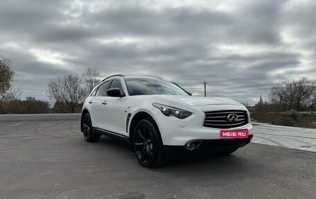 Infiniti QX70, 2015 год, 2 495 000 рублей, 1 фотография