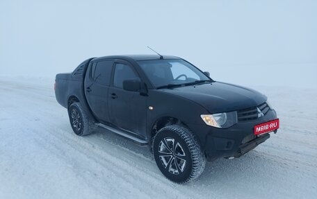 Mitsubishi L200 IV рестайлинг, 2014 год, 1 250 000 рублей, 2 фотография