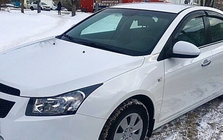 Chevrolet Cruze II, 2011 год, 918 000 рублей, 6 фотография