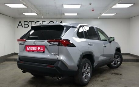 Toyota RAV4, 2022 год, 3 669 000 рублей, 2 фотография