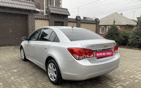 Chevrolet Cruze II, 2011 год, 525 000 рублей, 3 фотография