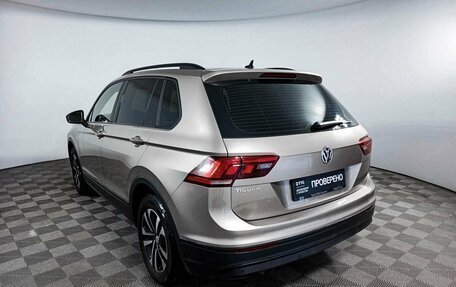 Volkswagen Tiguan II, 2019 год, 2 100 000 рублей, 8 фотография