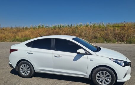 Hyundai Solaris II рестайлинг, 2019 год, 1 190 000 рублей, 4 фотография