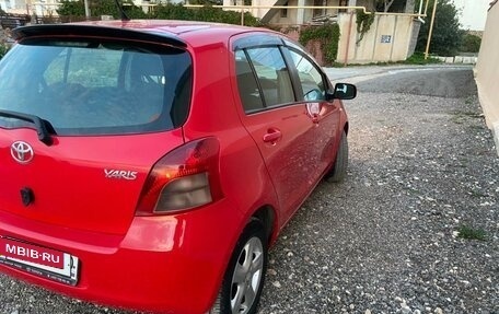 Toyota Yaris III рестайлинг, 2007 год, 620 000 рублей, 7 фотография