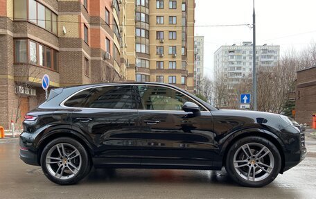 Porsche Cayenne III, 2024 год, 18 000 000 рублей, 7 фотография