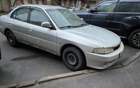 Mitsubishi Mirage VI рестайлинг, 2000 год, 150 000 рублей, 5 фотография